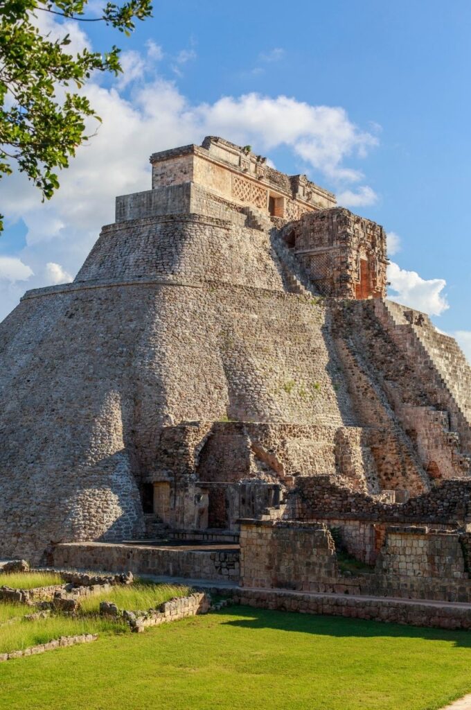Pirámide del Adivino, Uxmal